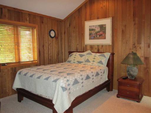 bedroom_2