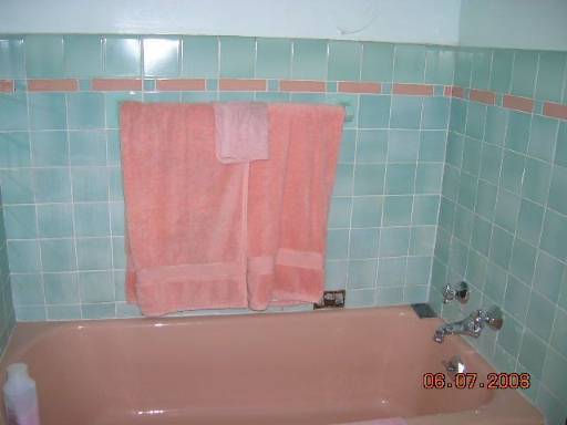 Full Bath Tub